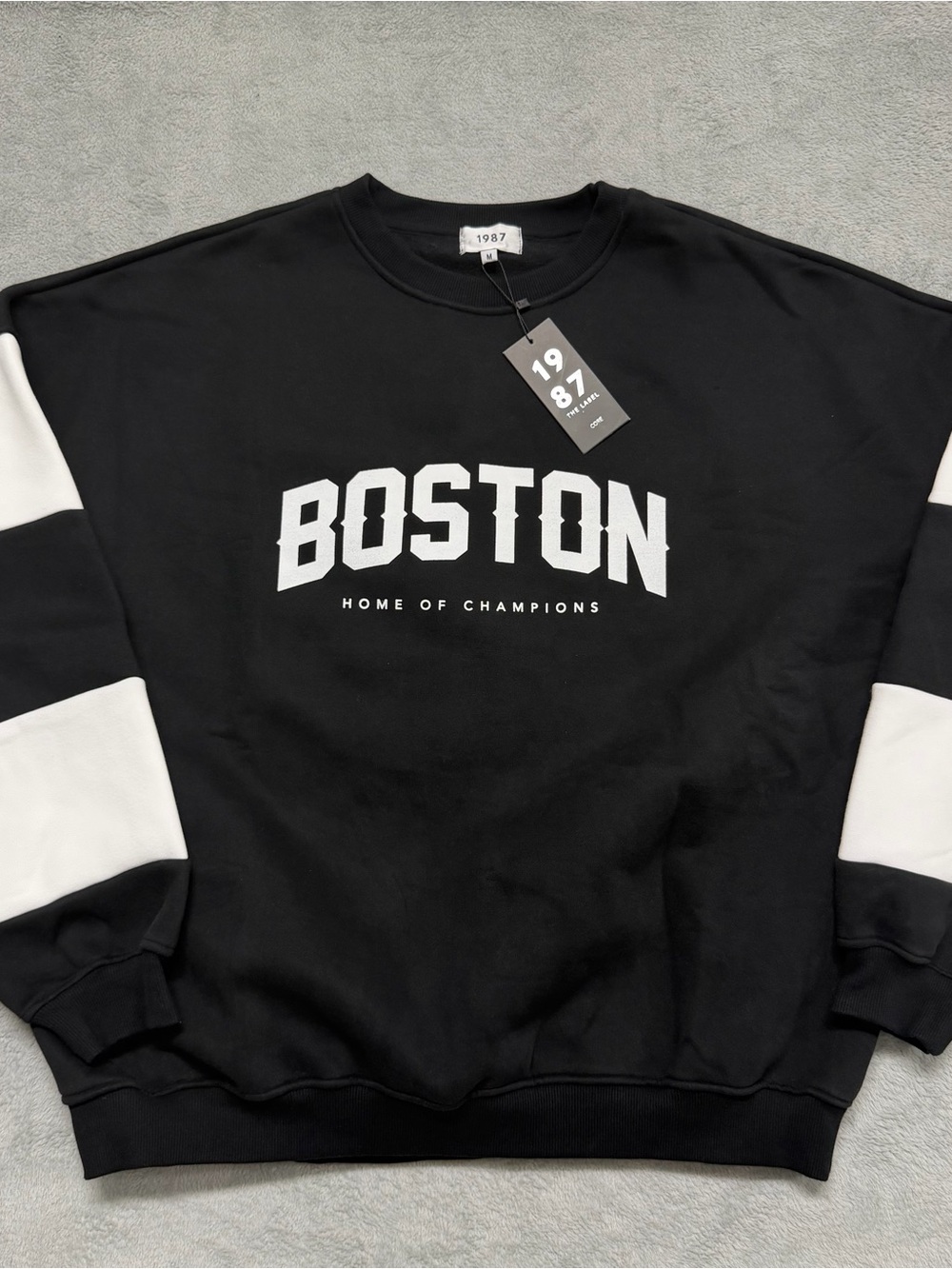 NEW 1987 The Label Boston Sweatshirt Mens M Black White Oversized Crewneck